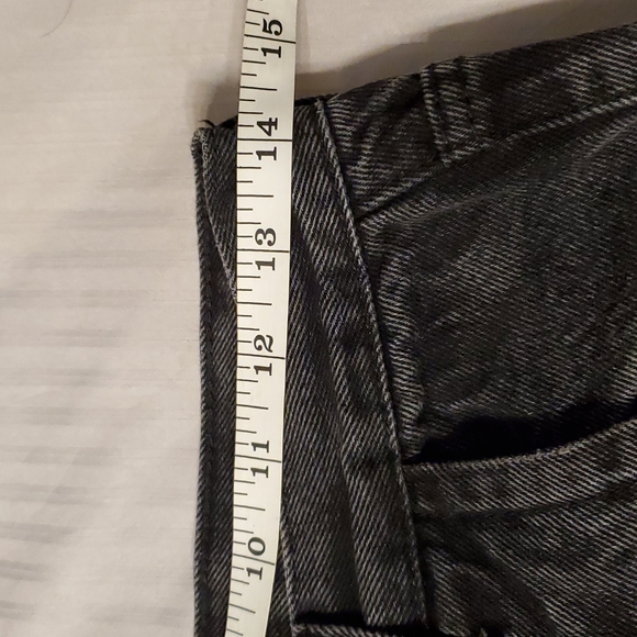 Little Mountain Mom Jeans - Picture 8 of 10